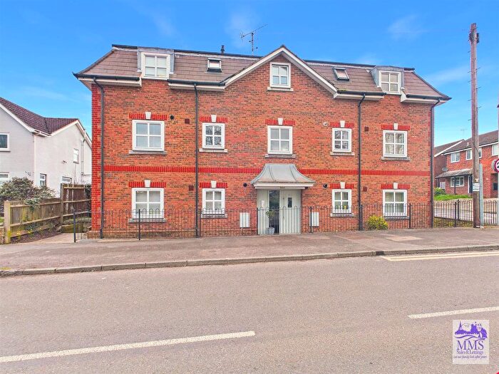 1 Bedroom Flat For Sale In Bull Lane, Eccles, Aylesford, ME20