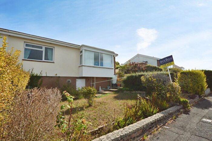 2 Bedroom Semi-Detached Bungalow For Sale In Southern Close, Torquay, Devon, TQ2