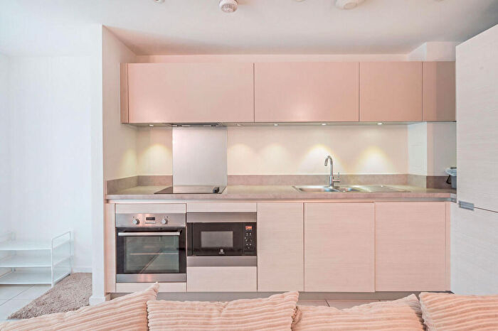 2 Bedroom Flat For Sale In Exeter Road, , Royal Docks, London, E16