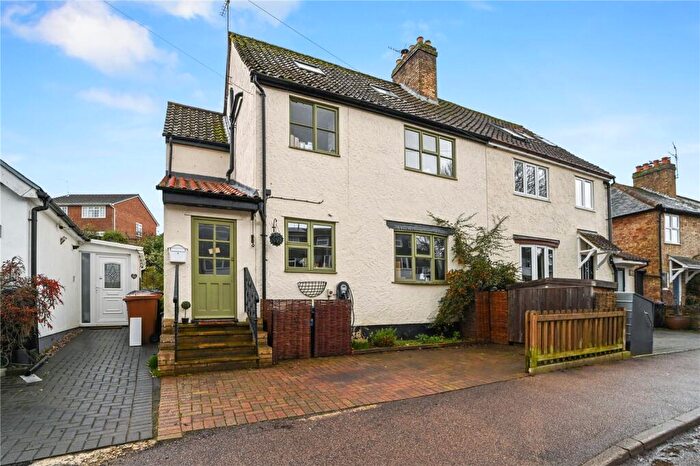 4 Bedroom Semi Detached House For Sale In Elm Road, Bishop's Stortford, Hertfordshire, CM23