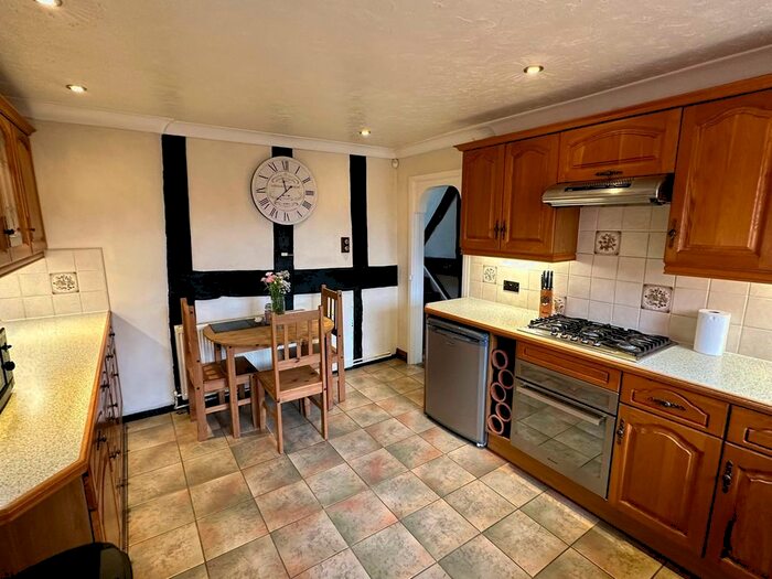 2 Bedroom Detached House For Sale In Holme Lacy Road, Hereford, HR2