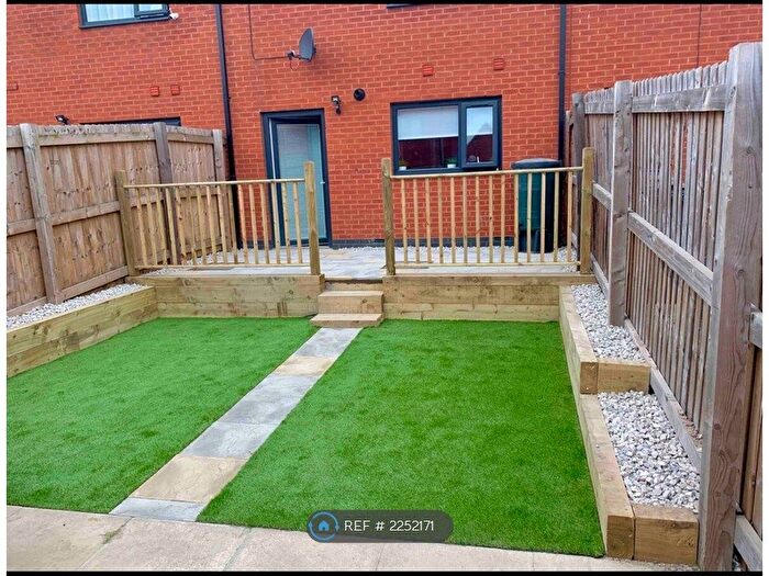 3 Bedroom Terraced House To Rent In Florin Lane, Salford, M6