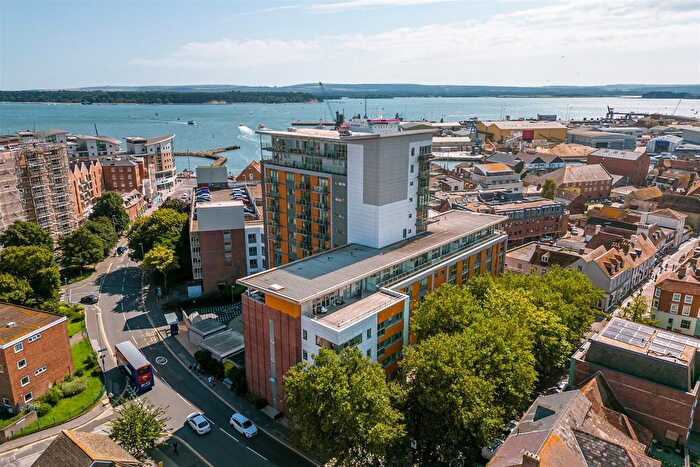 1 Bedroom Flat For Sale In High Street, Poole, BH15