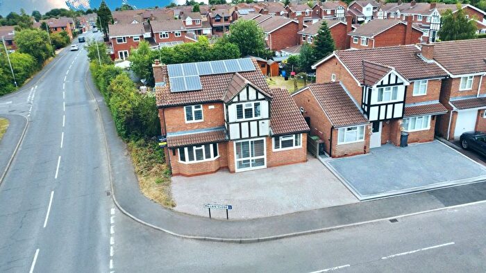 4 Bedroom Detached House For Sale In Millais Close, Bedworth, CV12