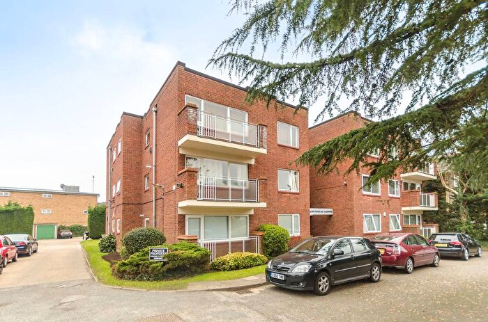 1 Bedroom Flat To Rent In Hendon Lane, Finchley, London, N3