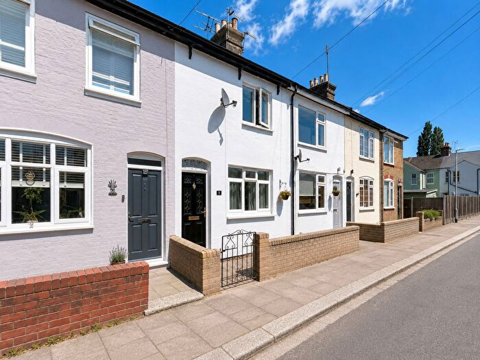 2 Bedroom Terraced House For Sale In Queens Road, Snodland, ME6