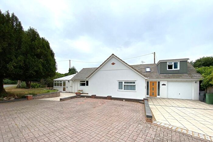 3 Bedroom Detached House For Sale In Prospect, Pewsey, SN9