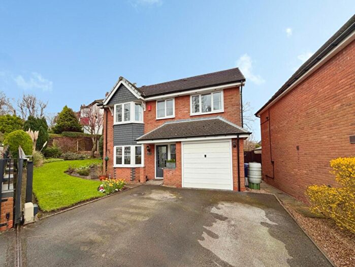 4 Bedroom Detached House For Sale In Birchgate, Stoke-on-Trent, Staffordshire, ST2