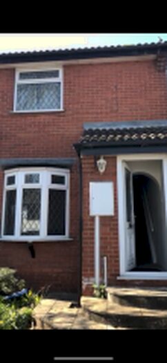 3 Bedroom Town House To Rent In Alvenor Street, Ilkeston, DE7