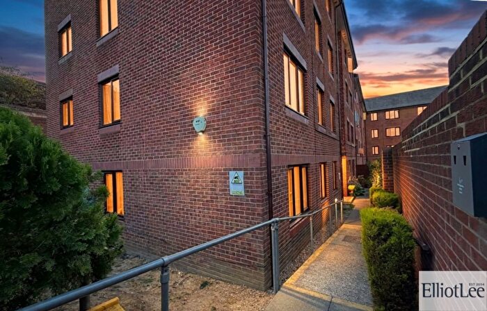 1 Bedroom Flat For Sale In Sherwood Road, The Greenwoods, HA2