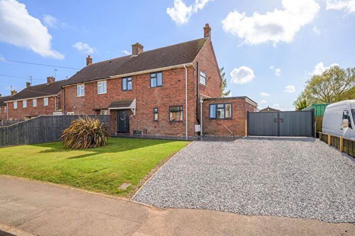 3 Bedroom Semi Detached House For Sale In Mill Lane, Whaplode, Spalding, Lincs, PE12