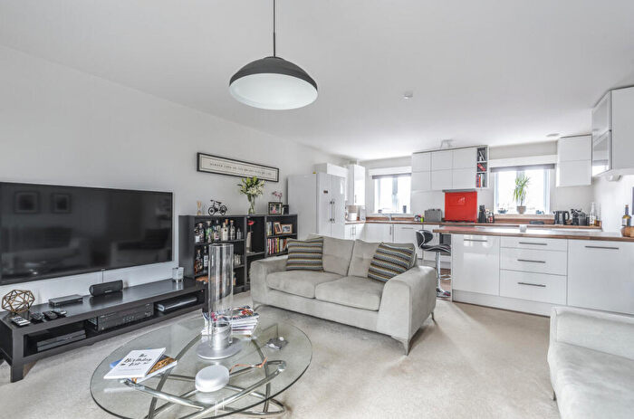 3 Bedroom Apartment To Rent In Tobago Drive, Milton Keynes, MK3