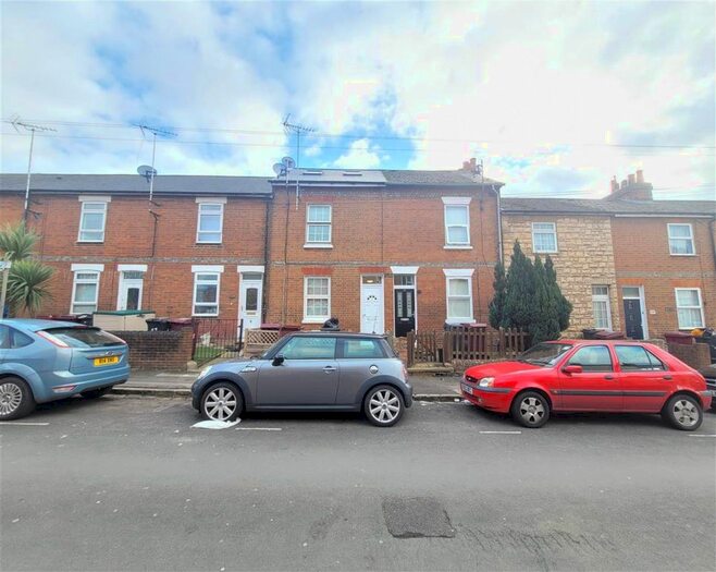 Studio To Rent In Charles Street, Reading, RG1