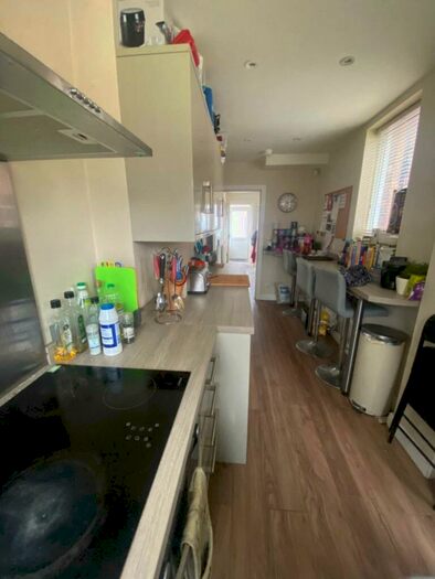 3 Bedroom Semi-Detached House To Rent In Ashdene Road, Withington, M20