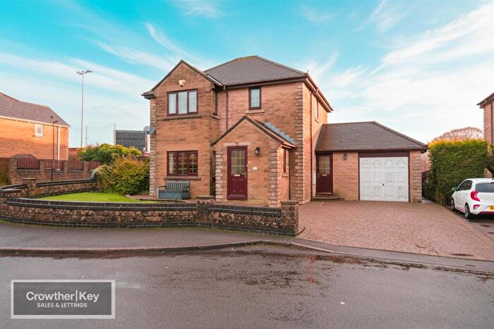 3 Bedroom Detached House For Sale In Woodside, Buxton, SK17