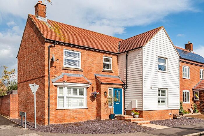 4 Bedroom Detached House For Sale In Cheesemans Green Lane, Kingsnorth, Ashford, TN25