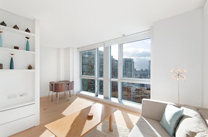 Apartment To Rent In Ontario Tower, New Providence Wharf, E14