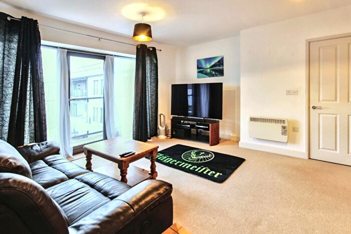 2 Bedroom Flat For Sale In Garrett House, Swindon, Wiltshire, SN2