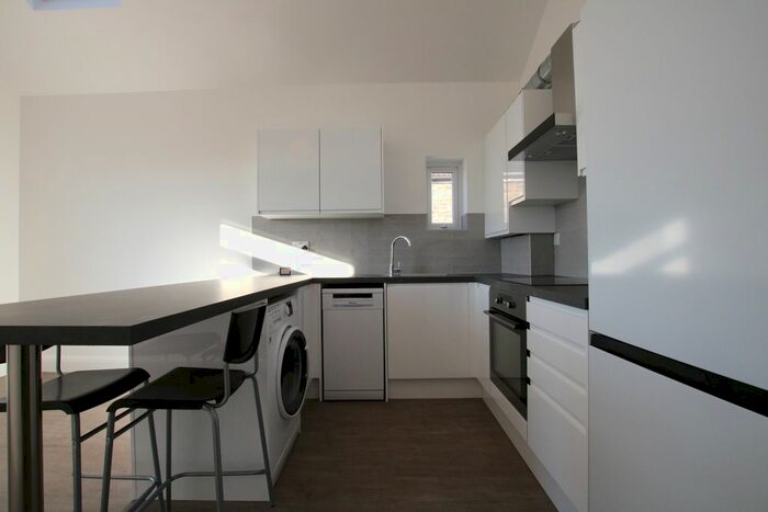 1 Bedroom Flat To Rent In Holland Road, Kensal Rise, London, NW10