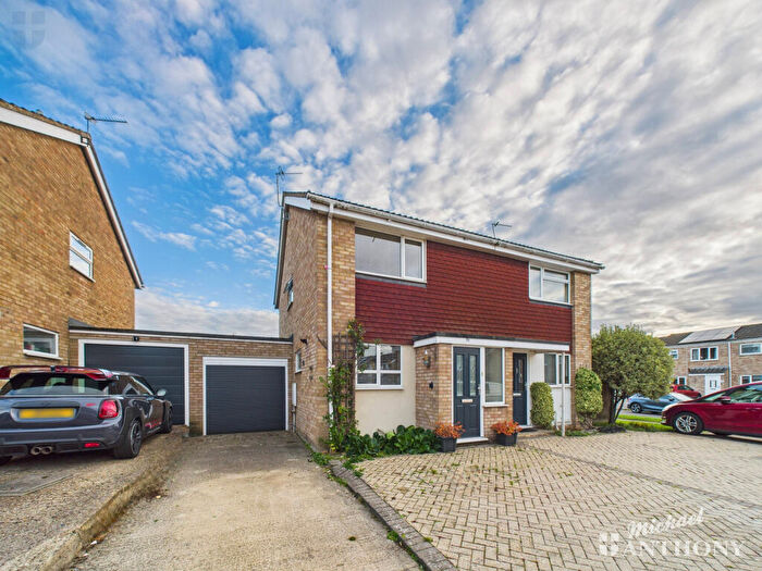 2 Bedroom Semi Detached House For Sale In Charmfield Road, Aylesbury, Buckinghamshire, HP21