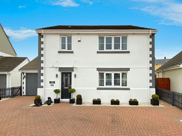 4 Bedroom Detached House For Sale In Spacious Family Home, Helston, TR13