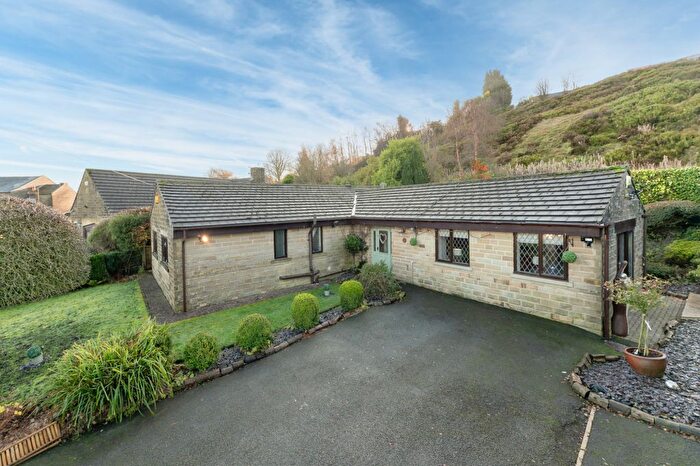 4 Bedroom Bungalow For Sale In Ogden Crescent, Denholme, Bradford, West Yorkshire, BD13