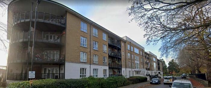 2 Bedroom Flat To Rent In , St Georges Way, London, SE15