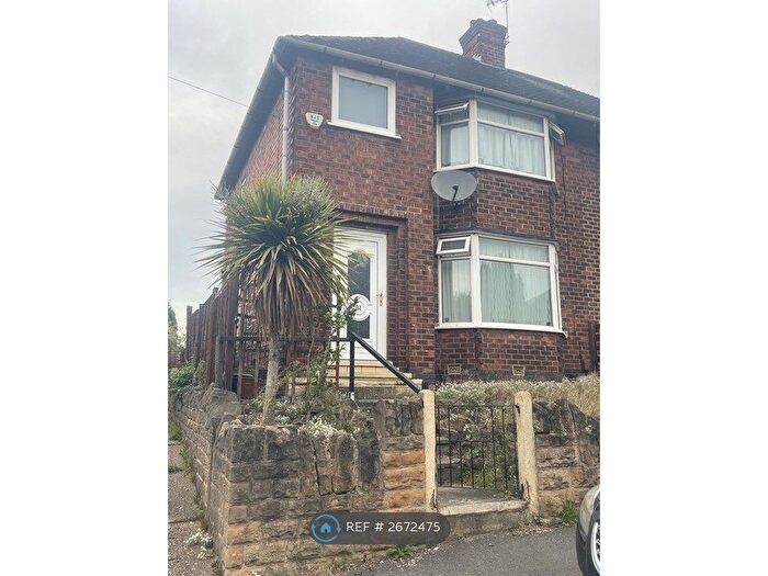 3 Bedroom Semi-Detached House To Rent In Hadbury Road, Nottingham, NG5