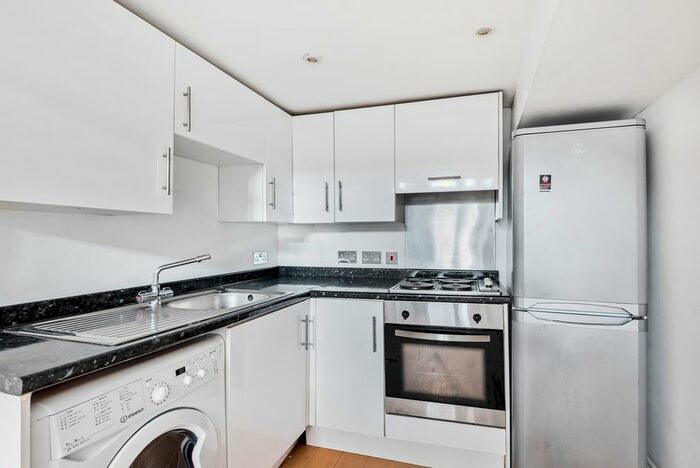 1 Bedroom Flat To Rent In Greenwich South Street, London, SE10