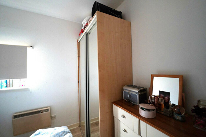 1 Bedroom Flat For Sale In Main Street, Bellshill, ML4