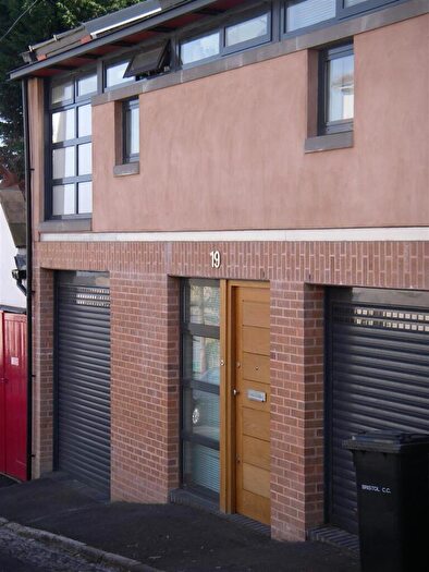 1 Bedroom Terraced House To Rent In Gibson Road, Bristol, BS6