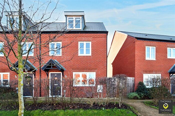 3 Bedroom Semi Detached House For Sale In Leighton Close, Twigworth, GL2