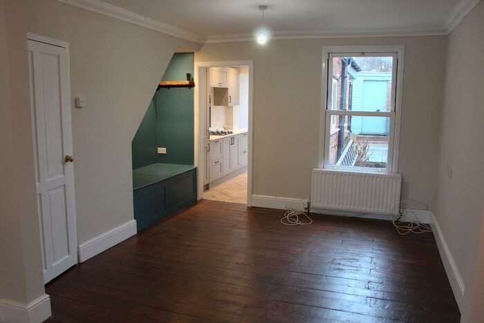 2 Bedroom End Of Terrace House To Rent In Coronation Villas, Aylesbury, Buckinghamshire, HP21