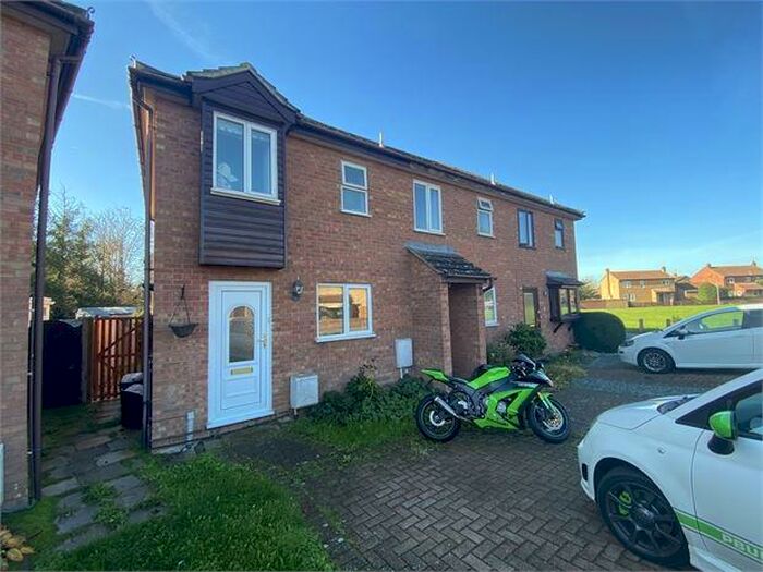 2 Bedroom End Of Terrace House To Rent In Chatsworth Road, West Mersea, CO5