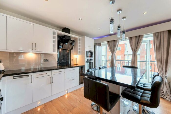 2 Bedroom Flat To Rent In King George Crescent, Wembley, HA0