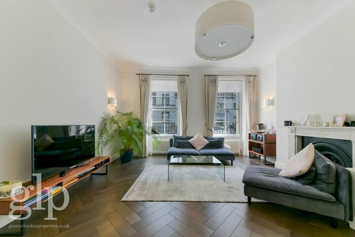 3 Bedroom Flat To Rent In Gower Street, London, Greater London, WC1E