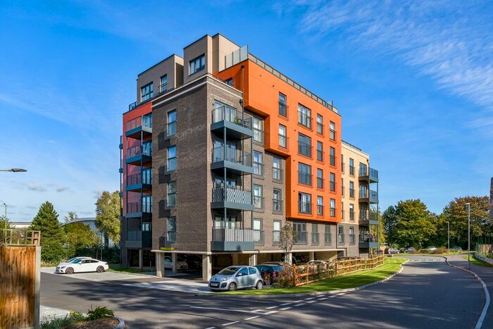 2 Bedroom Flat To Rent In Barley Close, Greenhithe, DA9