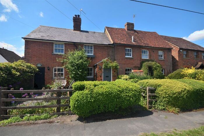 2 Bedroom Cottage To Rent In Worlds End Lane, Weston Turville, Aylesbury, HP22