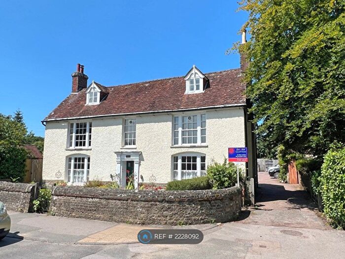 1 Bedroom Flat To Rent In Borough House, Midhurst, GU29