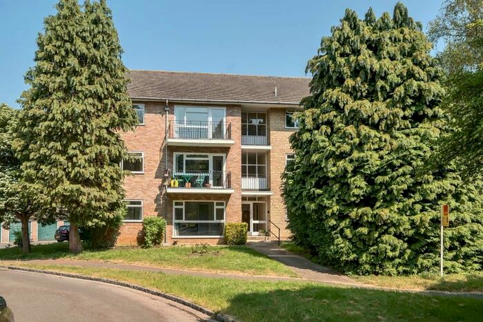 2 Bedroom Flat To Rent In Woodstock, Oxfordshire, OX20