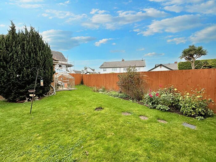 4 Bedroom House For Sale In Marine Drive, Barry, CF62