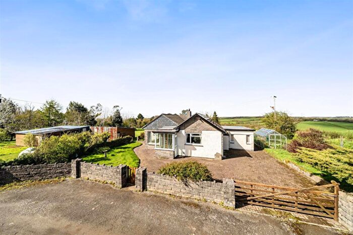 3 Bedroom Bungalow For Sale In Trillacott Road, North Petherwin, Launceston, PL15