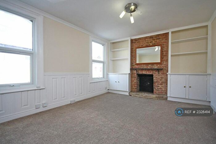 2 Bedroom Maisonette To Rent In Grange Park Road, Thornton Heath, CR7
