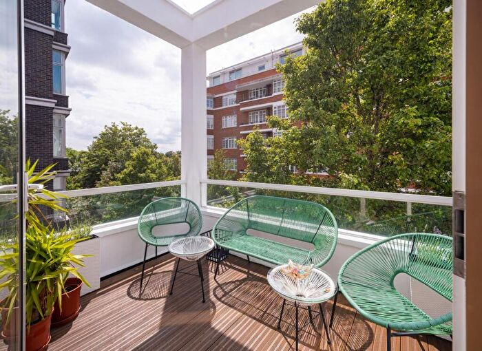 3 Bedroom Semi-Detached House For Sale In Wells Rise, London, NW8