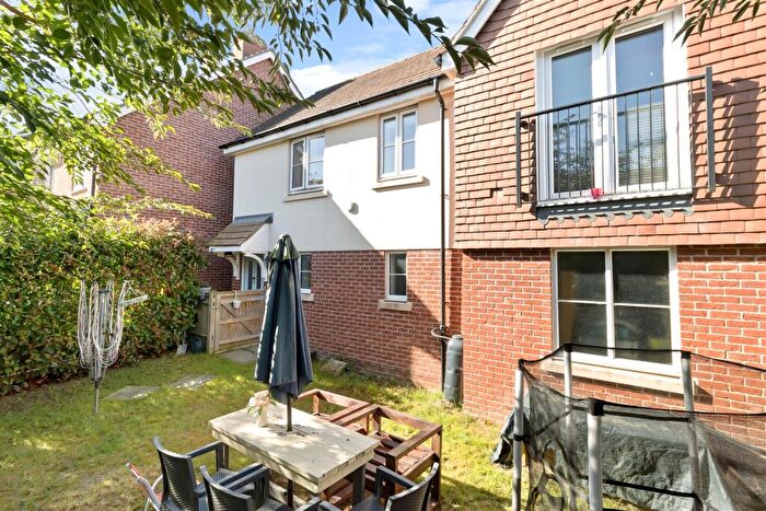 2 Bedroom Coach House For Sale In Douglass Walk, Hailsham, BN27
