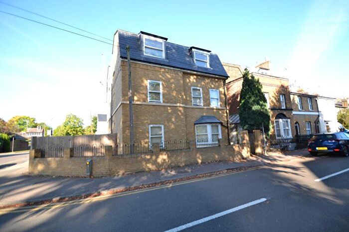 2 Bedroom Apartment To Rent In New Road, Ware, Herts, SG12