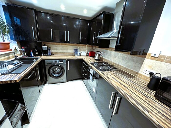 3 Bedroom Terraced House To Rent In Cecil Road, Romford, RM6