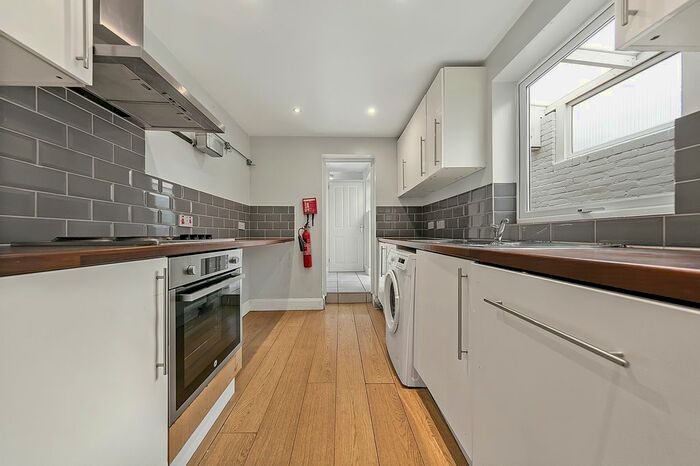 4 Bedroom Semi-Detached House To Rent In Astbury Road, London, SE15