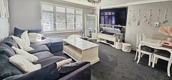 2 Bedroom Flat To Rent In Beulah Crescent, Thornton Heath, CR7