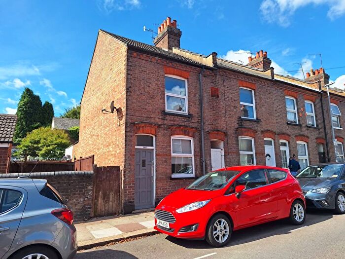 2 Bedroom Terraced House To Rent In New Town Street, Luton, LU1